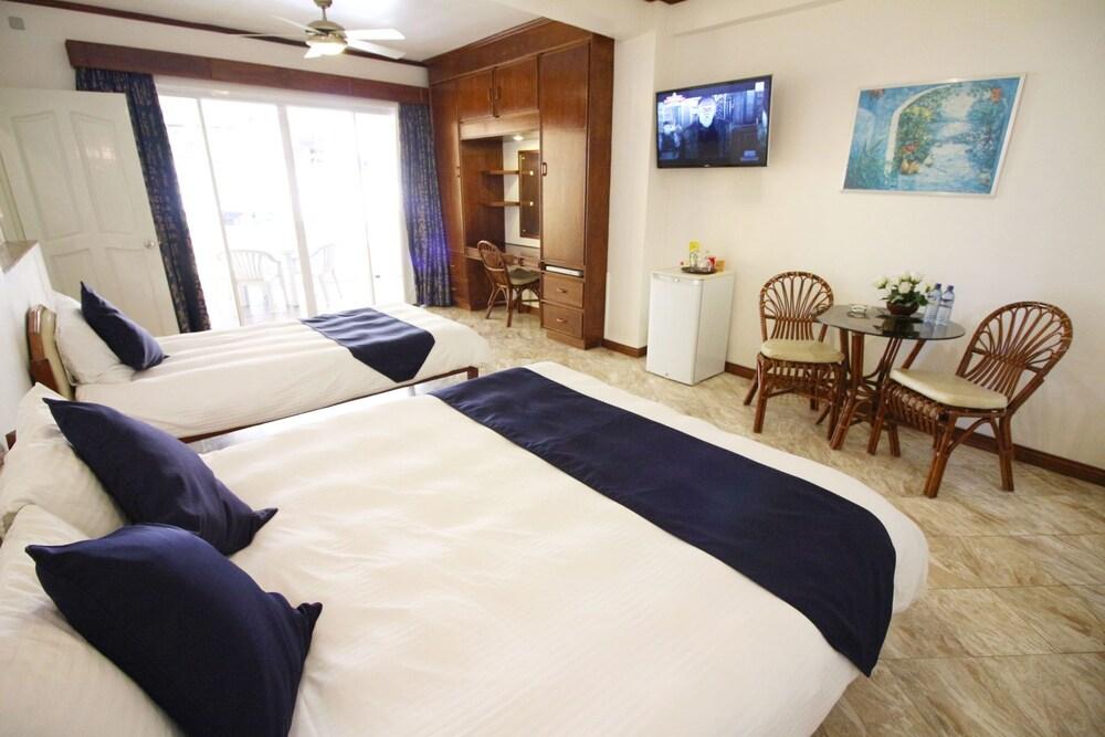 Mermaid Resort Пуерто-Галера Екстер'єр фото