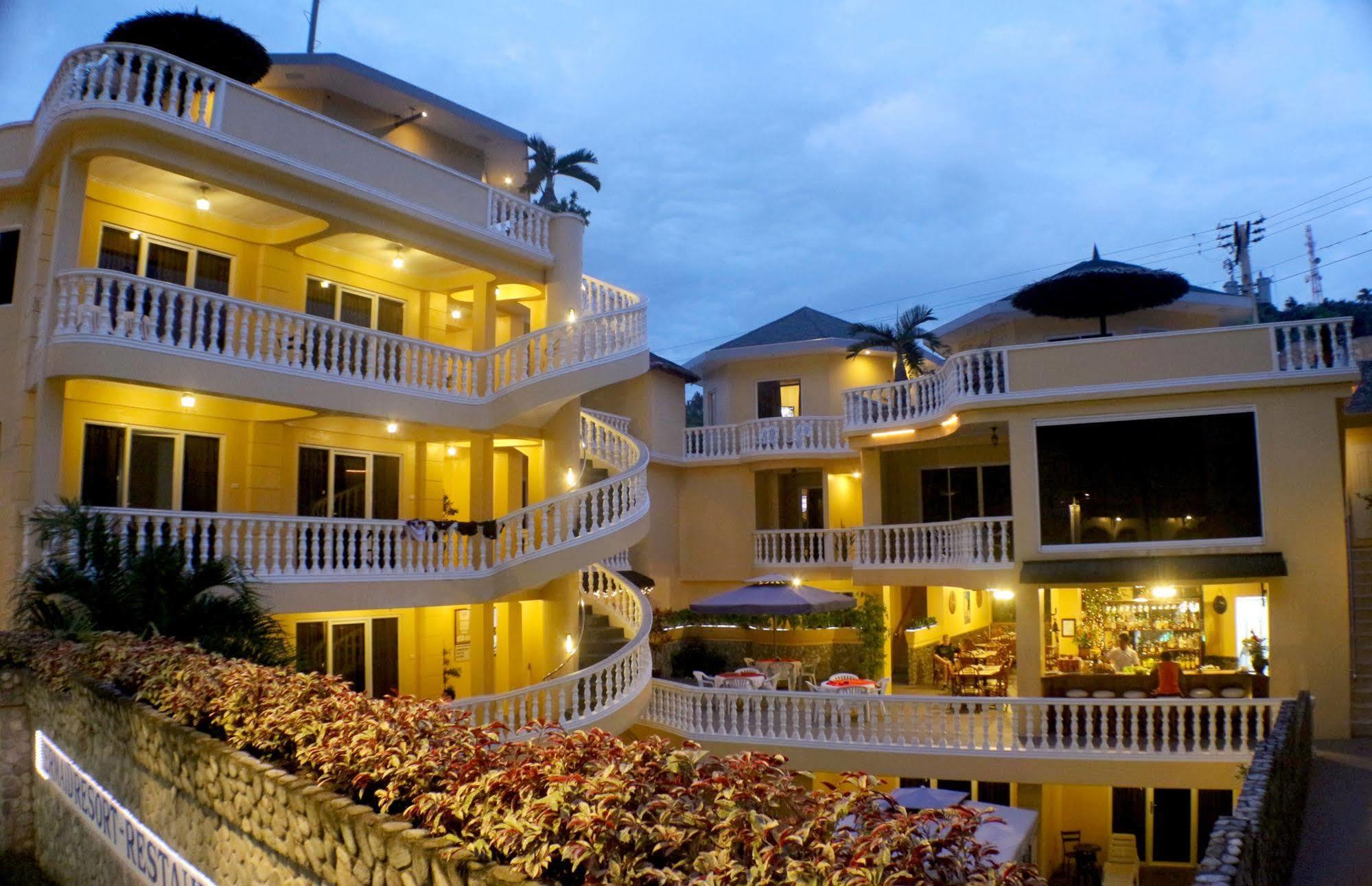 Mermaid Resort Пуерто-Галера Екстер'єр фото